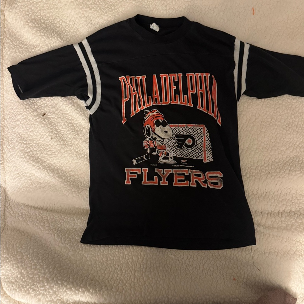 Vintage Peanuts & Flyers T Shirt - Snoopy for Philadelphia